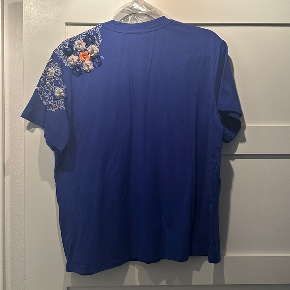 Queen of sparkles game day T-shirt - Picture 2 of 8